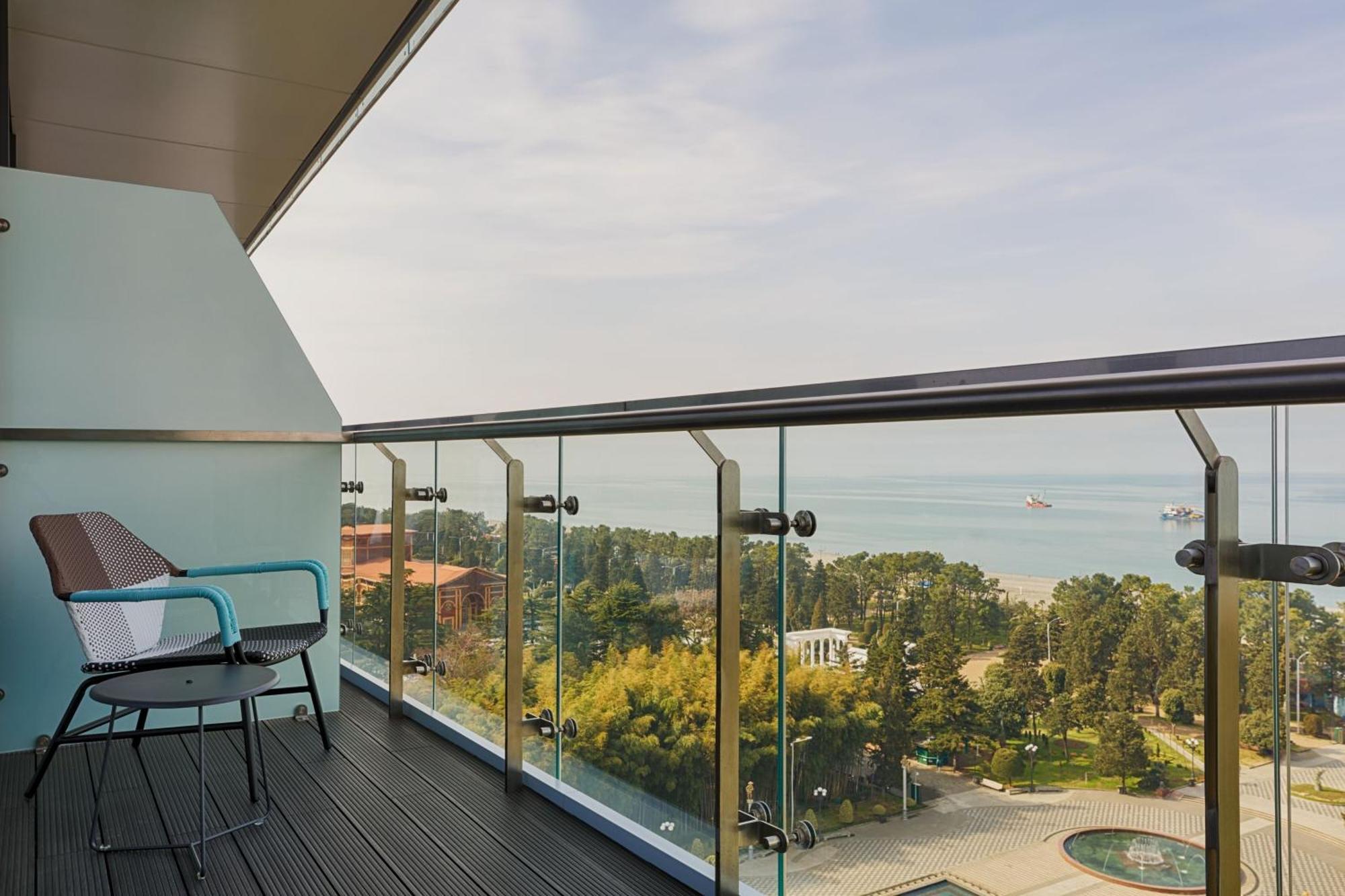 Le Meridien Batumi Ngoại thất bức ảnh